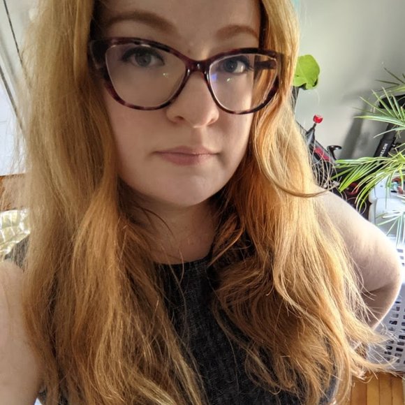 Hey there! It's Danielle - Picture 1 of 16